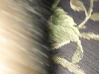 Schwarze Milf mit haariger Muschi pussey Sperma