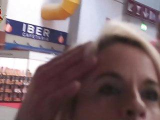 Zwei heisse Milfs lecken sich gegenseitig