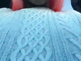 Schwarze Milf strippt in der Öffentlichkeit