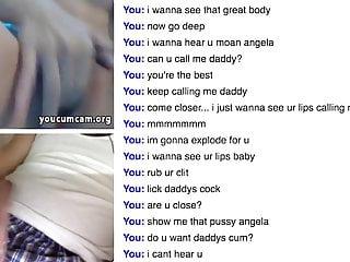 Geile Brünette zeigt ihren heissen Körper vor der Webcam