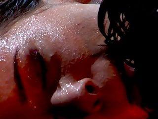 Geile Lesben Louise und Taylor lecken sich gegenseitig die geilen Fotzen