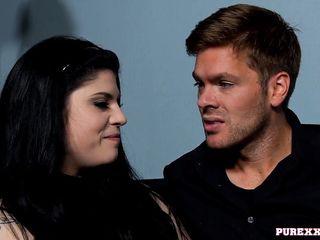 Pure xxx films heisser Tittenfick mit Lucia Love