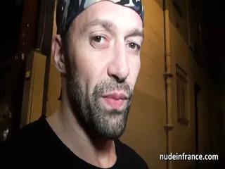 Französische Milf wird doppelt penetriert und angespritzt