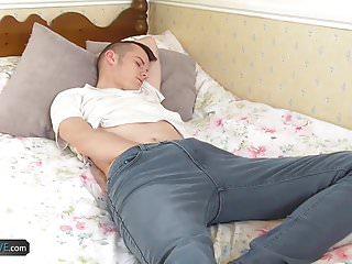 Oma lexie und Sam Bourne ficken