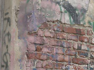 Süsses Teen wichst sich einen ab