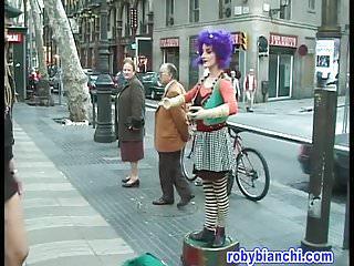 Holly und Kissy lecken sich gegenseitig