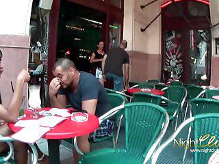 Die Beine von einer Bar aufgerissen deutscher Sexfilm