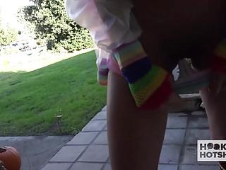 Kleine Latina fickt mit ihrem online Freund