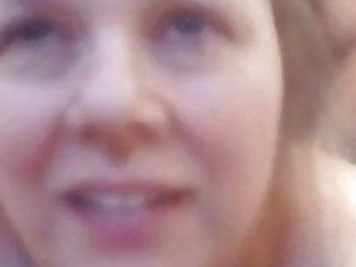 Unterwürfige Teenagerin bekommt einen schwarzen Schwanz